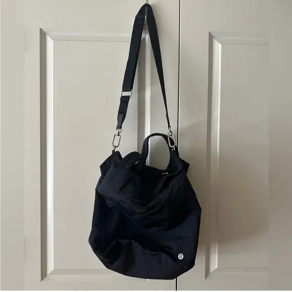 Lululemon Black Tote Bag - Picture 2 of 6
